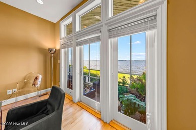 This amazingly luxurious three-bedroom townhome is set for - photo 38