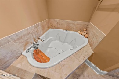 This amazingly luxurious three-bedroom townhome is set for - photo 44