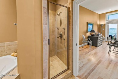 This amazingly luxurious three-bedroom townhome is set for - photo 45