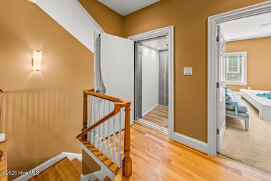 This amazingly luxurious three-bedroom townhome is set for - photo 48
