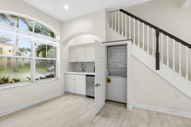 Welcome to The Versalles, one of the most desirable models in - photo 48