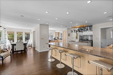 Set on a quiet private block in the heart of Water Mill, this - photo 7
