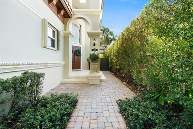 Welcome Home! 1490 Cleveland Road, an exceptional waterfront - photo 3