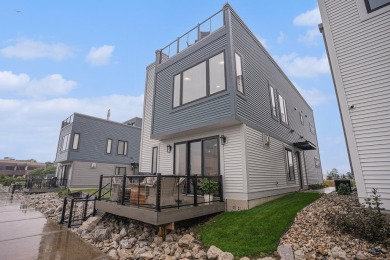 Lake Condo For Sale in Muskegon, Michigan