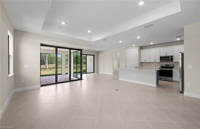 This stunning Mystique Home on the Golf Course features 3 - photo 16