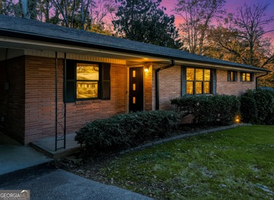 Lake Lanier Home For Sale in Gainesville Georgia