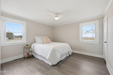 One acre, updated from top to bottom, and just minutes from - photo 22