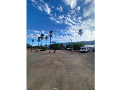 LOCATION ! ! ! Commercial corner lot with lake view. Easy access - photo 8