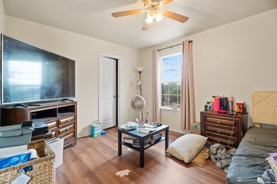 Spacious 3-Bedroom, 2.5-Bathroom Home with Office in a Quiet San - photo 22
