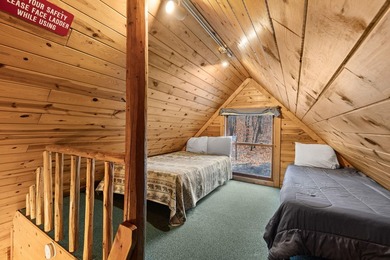 Charming and cozy, this Beaver Creek Resort cabin offers the - photo 10