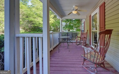 Charming updated waterfront home on Lake Hartwell in Martin, GA! - photo 2