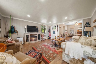Lake Living Made Easy! Conveniently located just minutes from - photo 12