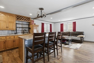 Welcome to this beautifully remodeled 3 bedroom, 2 bathroom - photo 13