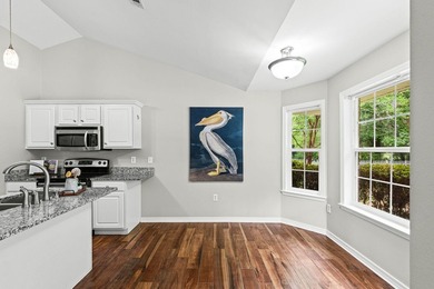 Welcome home to the winning combination of warmth, style, and - photo 14