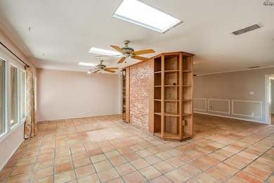 Prime location near MSU & Sikes Lake, with a convenient commute - photo 15