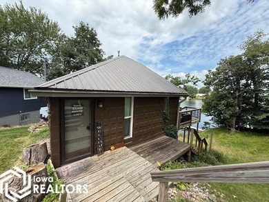 Cozy Lakefront Retreat With Incredible Views and bonus it comes - photo 8