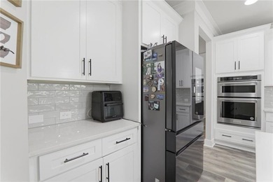 Welcome to refined living in the highly desirableLittle Mill - photo 19