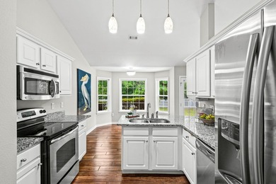 Welcome home to the winning combination of warmth, style, and - photo 20