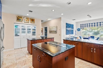 A truly exceptional offering within a secure gated enclave - photo 21