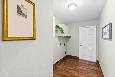 Welcome home to the winning combination of warmth, style, and - photo 30