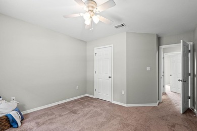 Welcome home to the winning combination of warmth, style, and - photo 38