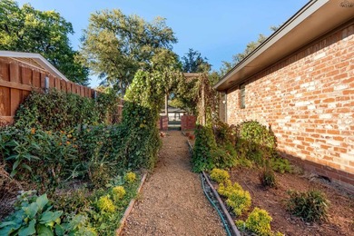 Prime location near MSU & Sikes Lake, with a convenient commute - photo 39