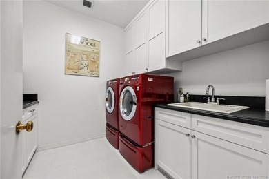 A truly exceptional offering within a secure gated enclave - photo 40