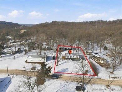 Welcome to this beautifully remodeled 3 bedroom, 2 bathroom - photo 41