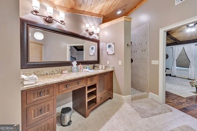 4Bedroom Lakefront Home with rustic charm & modern finishes. - photo 41