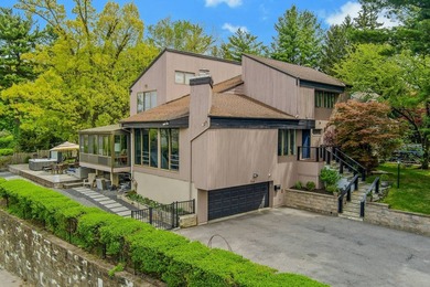Exclusive New Listing Majestic Hudson River Views: Modern & - photo 5