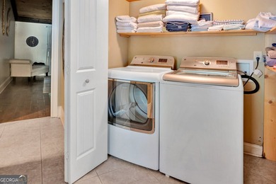 4Bedroom Lakefront Home with rustic charm & modern finishes. - photo 48