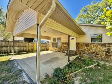 Lake Hamilton Home For Sale in Hot Springs Arkansas