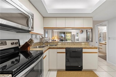 This beautifully furnished 3rd-floor condo in Wild Pines offers