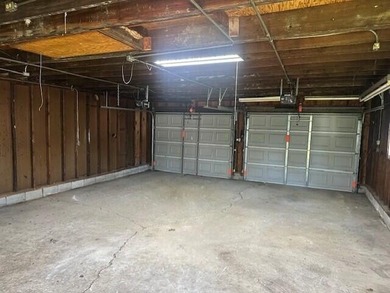 Completely remodeled 4-bedroom, 1.5-bath home located in a - photo 6