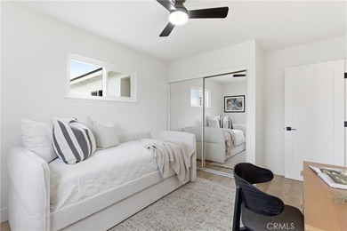 ADU POTENTIAL! Large, open backyard with incredible - photo 16