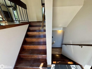 Welcome home to this well-maintained split foyer situated on a - photo 8
