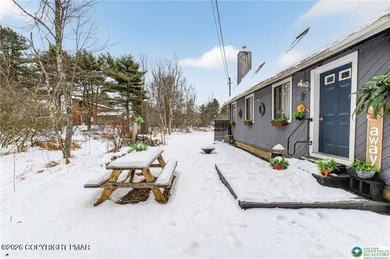 Towamensing Trails Lake Home For Sale in Albrightsville Pennsylvania