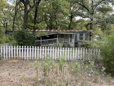 Cedar Creek Lake Home For Sale in Log Cabin Texas