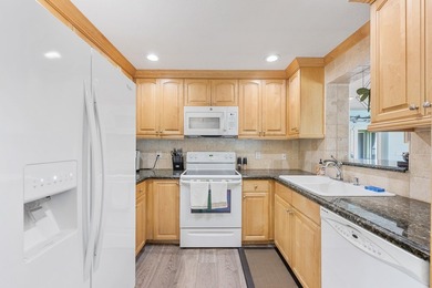 Welcome to 128 Banyan Circle, a meticulously maintained - photo 7