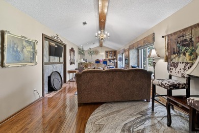 Spacious 5 bedroom, 3 full + 2 half bath home with 4,036 sq ft - photo 11