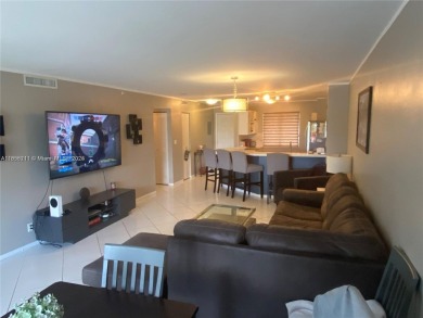 Lake Condo For Sale in Pompano Beach, Florida