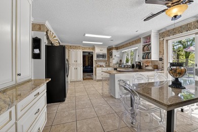Spacious 5 bedroom, 3 full + 2 half bath home with 4,036 sq ft - photo 12