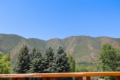 Room to Roam, Views to Love Experience Mountain Living with an - photo 14