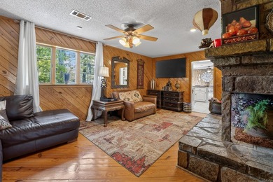 Spacious 5 bedroom, 3 full + 2 half bath home with 4,036 sq ft - photo 15