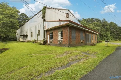 15,332+/- sq ft industrial warehouse situated on 5.49+/- level - photo 26