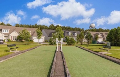 Experience luxurious, easy resort-style living at Westhampton - photo 30