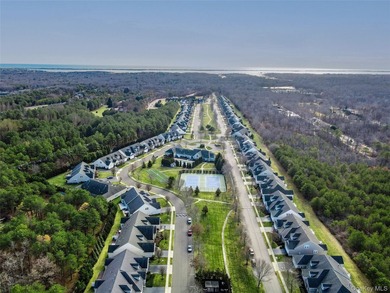 Experience luxurious, easy resort-style living at Westhampton - photo 31