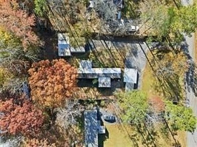 Close to LAKE ALLATOONA!! Tucked away on a beautiful private lot - photo 3