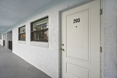 Welcome to the sought-after coastal city of Deerfield Beach - photo 3