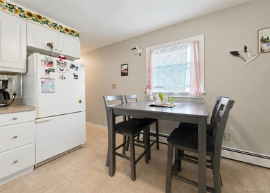 **Desirable Hamlet of Sayville!** Welcome to this beautifully - photo 13